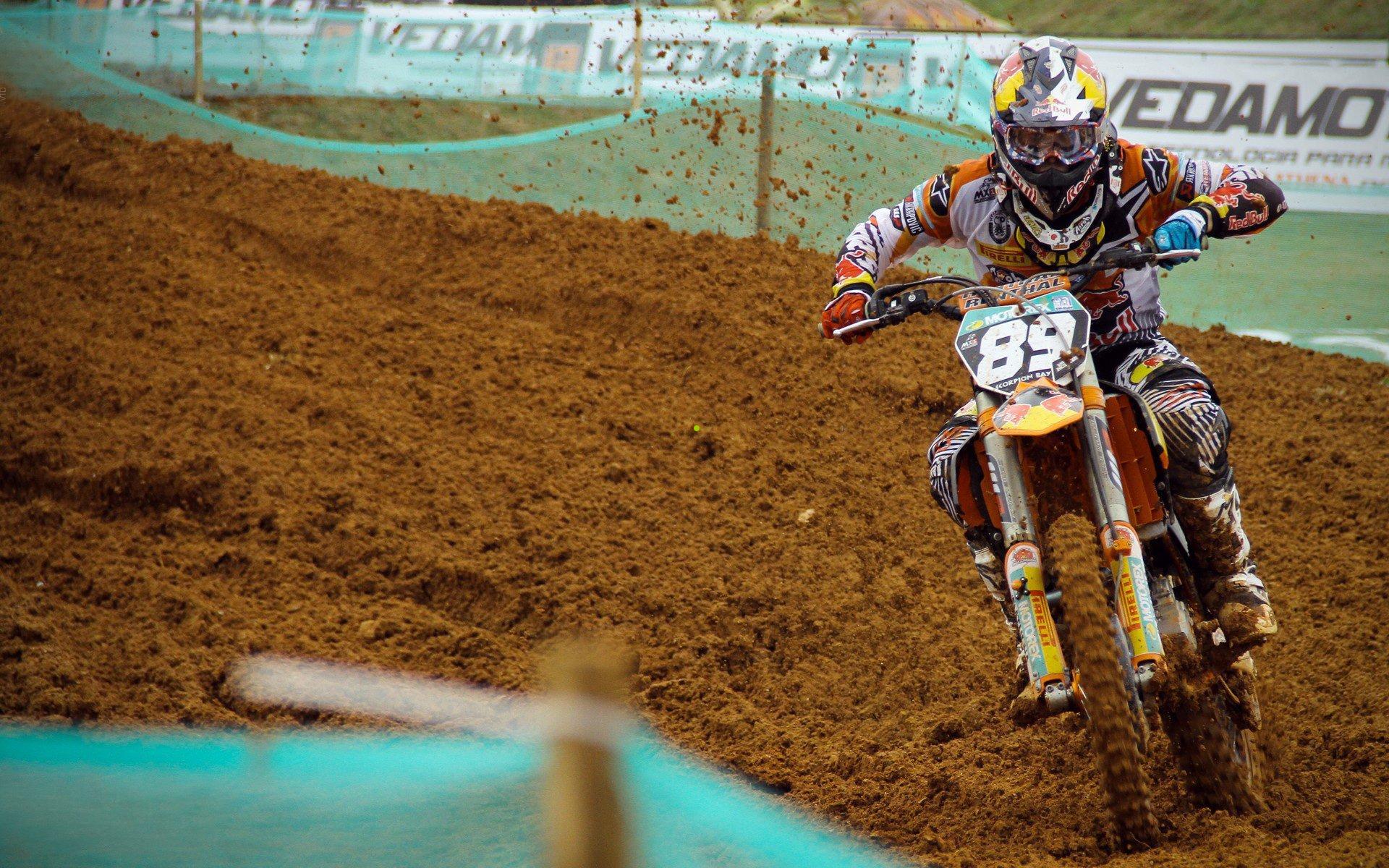 穆科科对阵旧主多特蒙德，深情誓言不庆祝，彰显足球传统与个人情怀